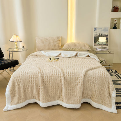 Vielseitige Korallenfleece-Decke mit Reliefmuster