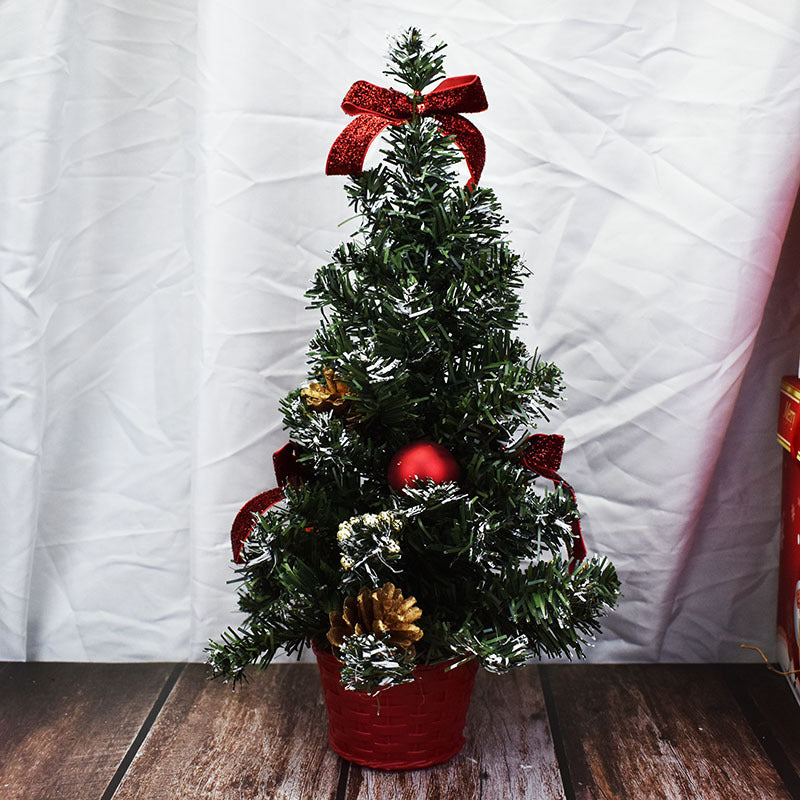 Künstlicher Weihnachtsbaum für den Tisch