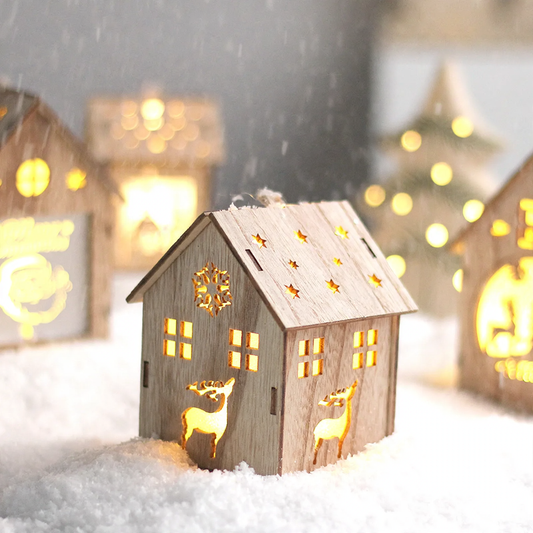 Beleuchtetes Holzhaus mit LED-Licht