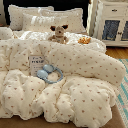 Verspieltes Milchfaser-Fleece Bettwäsche-Set mit Schleifen