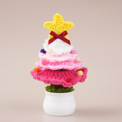 Gehäkelter Weihnachtsbaum im Topf