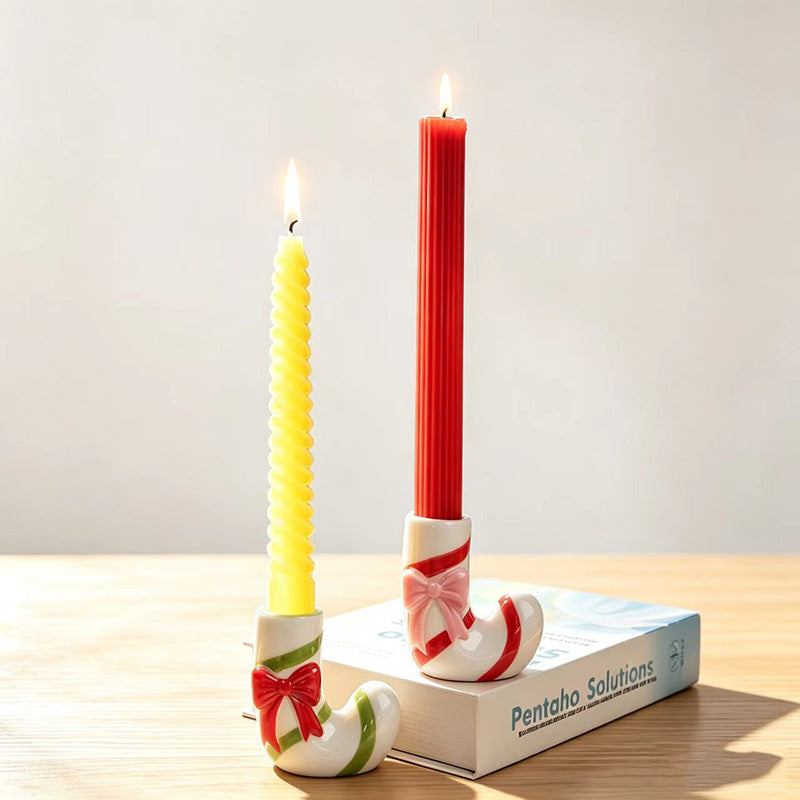 Keramik-Kerzenhalter in Zuckerstangen-Optik