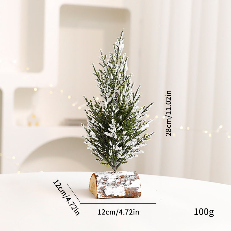Dekorative Mini-Weihnachtsbäume im Topf