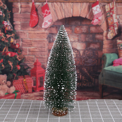 Mini-Weihnachtsbaum aus Kiefernnadeln