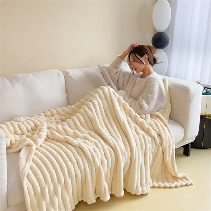 Wärmende Kuscheldecke in Kaninchenfell-Optik