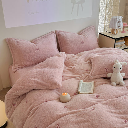 Gestepptes Milchfaser-Fleece Bettwäsche-Set für den Winter