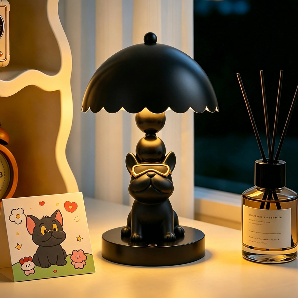 Französische Bulldoggen-Tischlampe mit Touchsteuerung