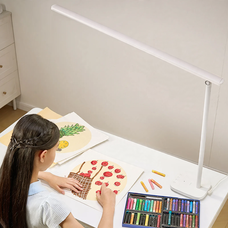Intelligente LED-Schreibtischleuchte für Kinder