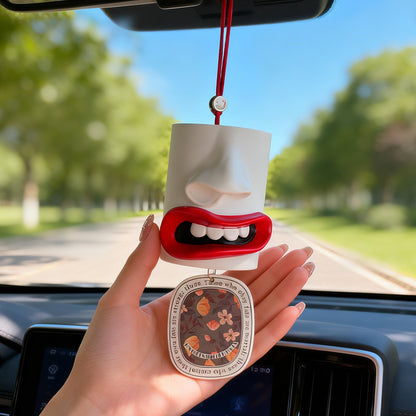 Auto-Duftanhänger mit abstraktem Lippen-Design