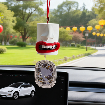 Auto-Duftanhänger mit abstraktem Lippen-Design