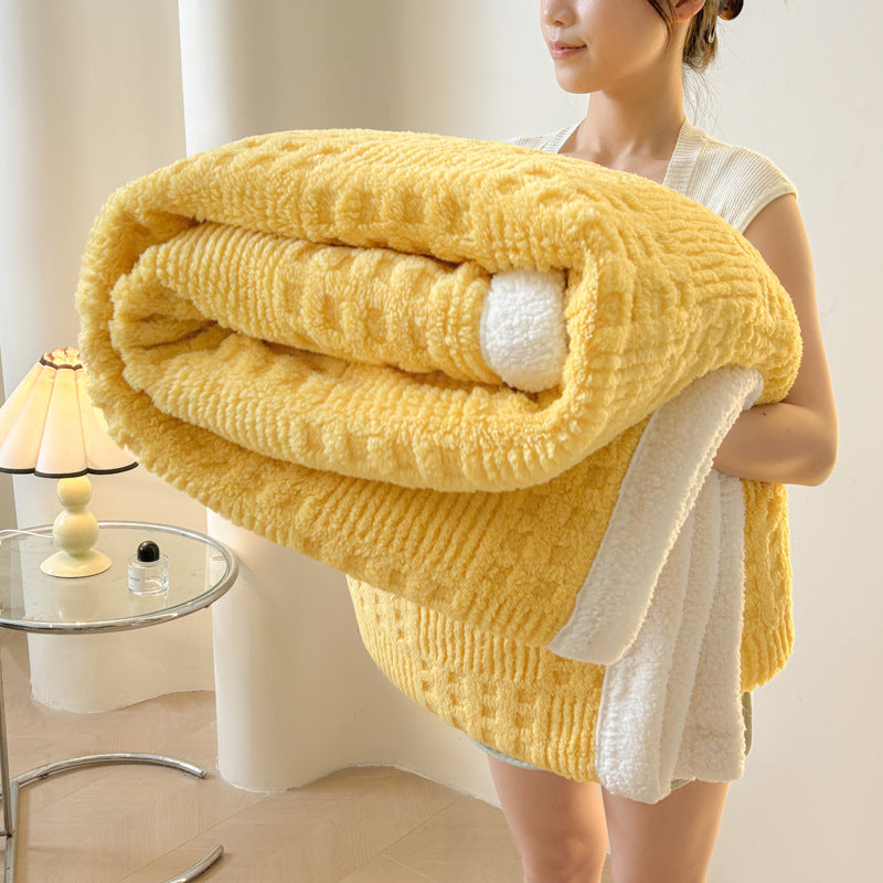 Vielseitige Korallenfleece-Decke mit Reliefmuster
