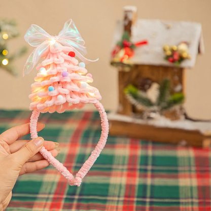DIY Weihnachtsbaum-Tischdekoration aus Biegeplüsch