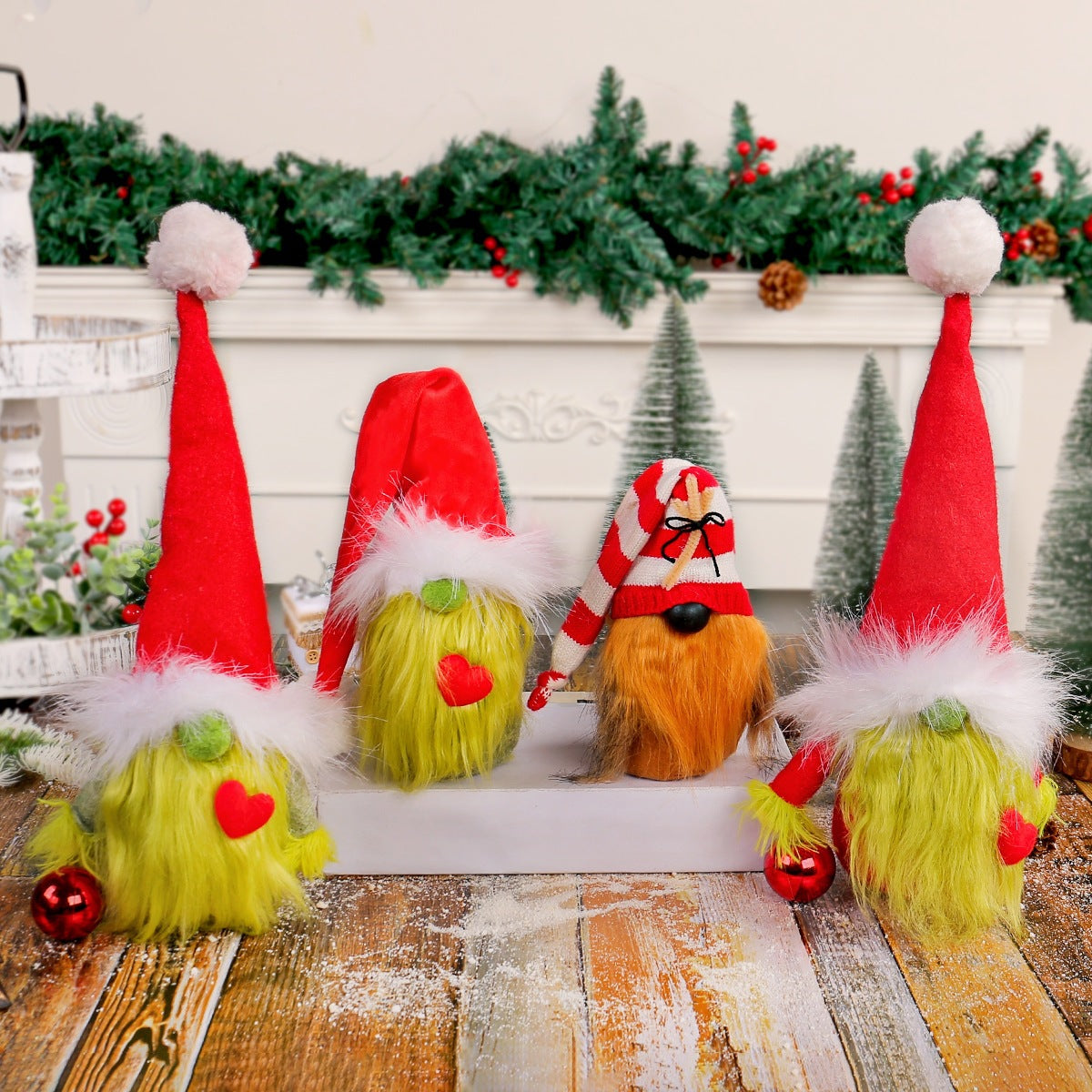 Weihnachts-Wichtel mit Herz-Motiv, Textil