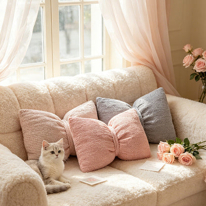 Kugelkissen mit Schleife, 20–30 cm