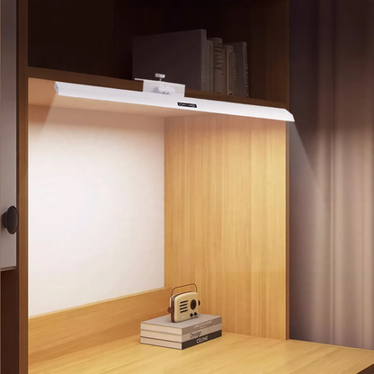 Klemmbare Schreibtischlampe mit Augenschutz