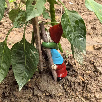Dekorative Wichtelfigur aus Kunstharz