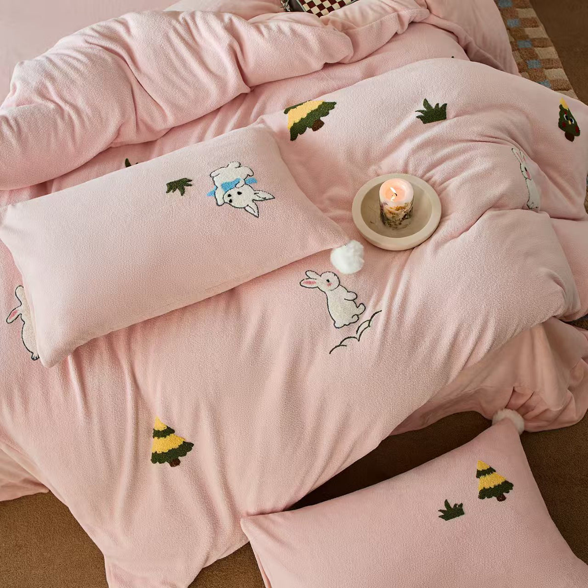 4-teiliges Milchfleece-Bettwäsche-Set mit Stickerei