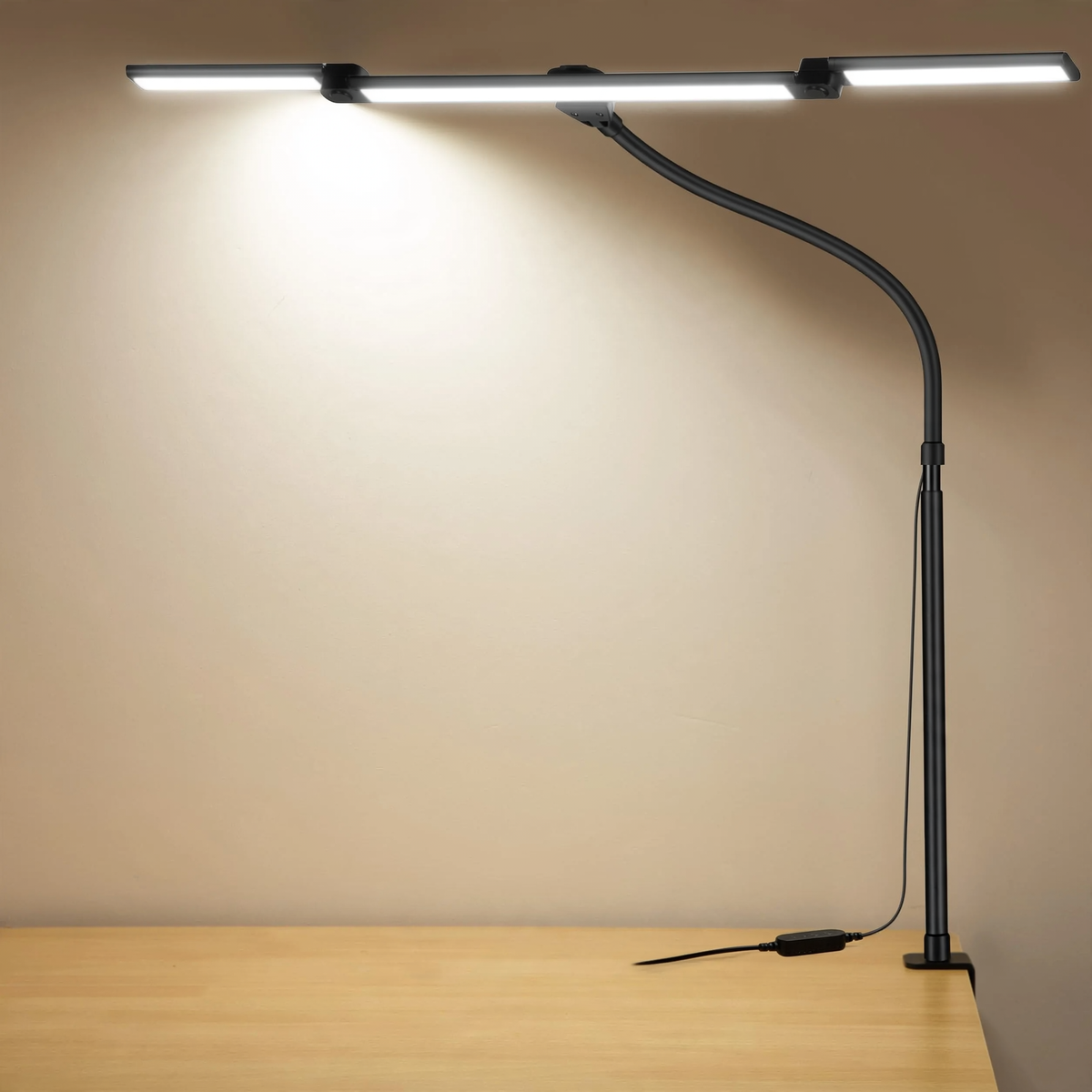 Dreifach-LED-Schreibtischlampe mit Klemmvorrichtung