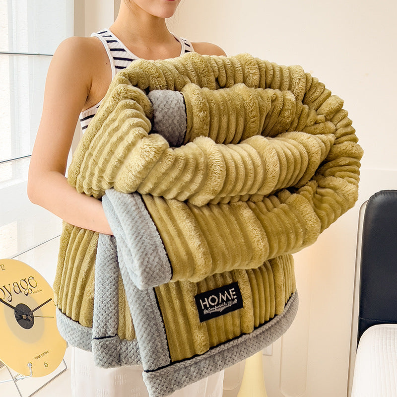 Hochwertige, gestreifte Korallenfleece-Decke