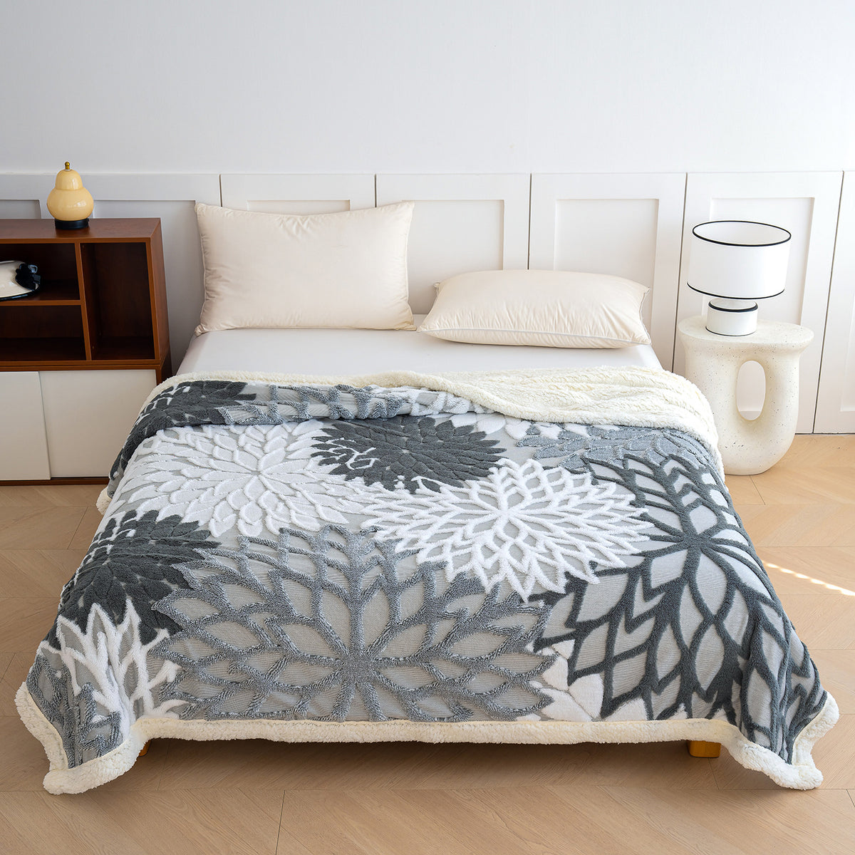 Warme Doppel-Kuscheldecke mit Lammfleece-Imitat