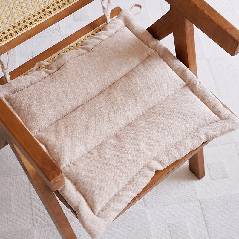 Dünnes Sitzkissen mit Rutschschutz und Blumenmuster