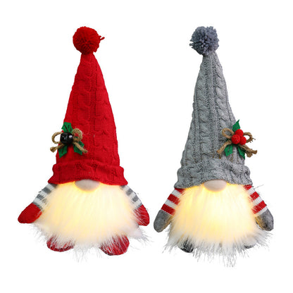 Leuchtende Wichtelfigur mit Strickmütze