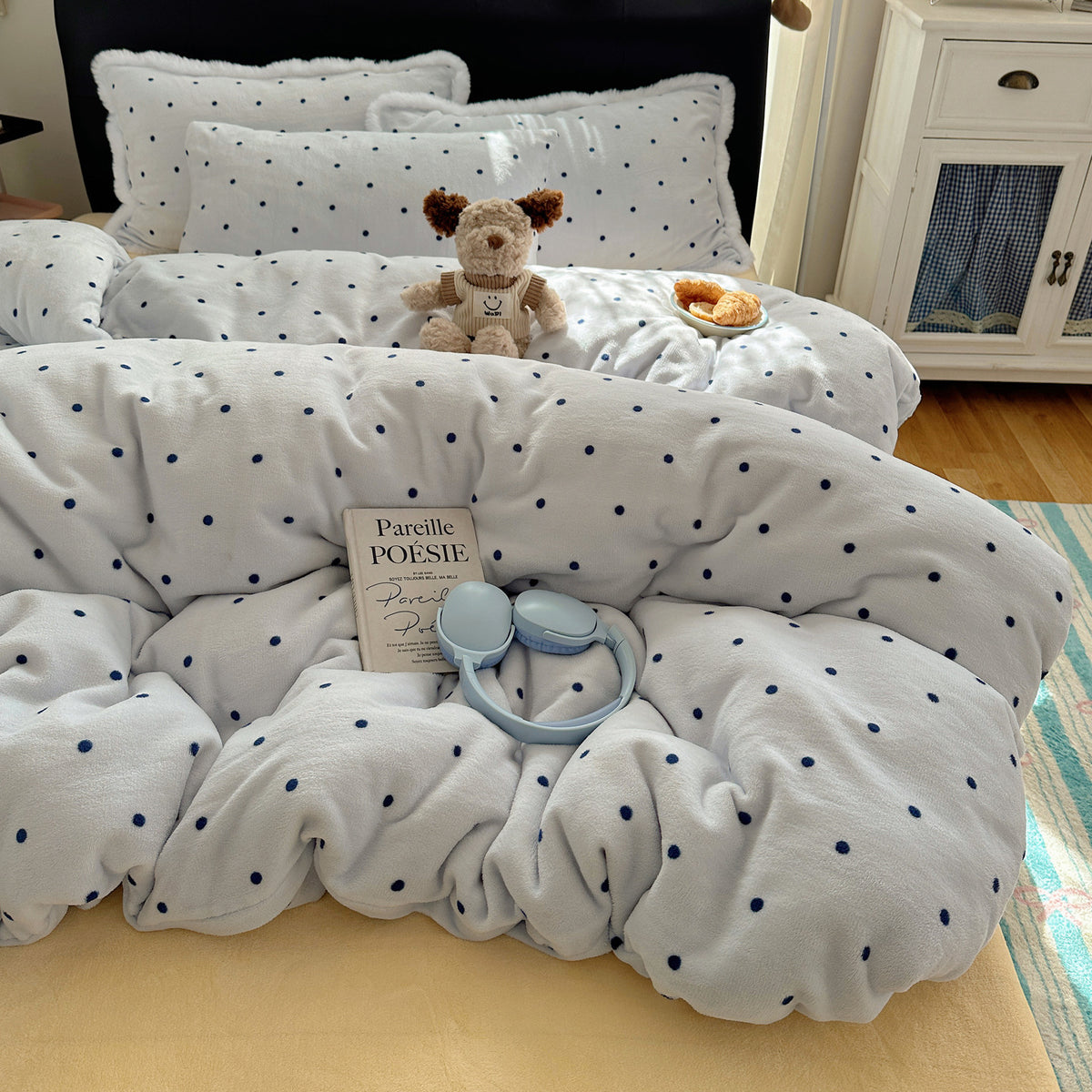 Verspieltes Milchfaser-Fleece Bettwäsche-Set mit Schleifen