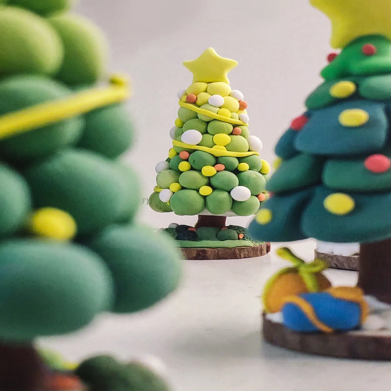 DIY-Weihnachtsbaum-Bastelset aus Modelliermasse