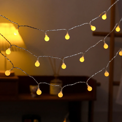LED-Lichterkette mit Sternen- und Mondmotiven