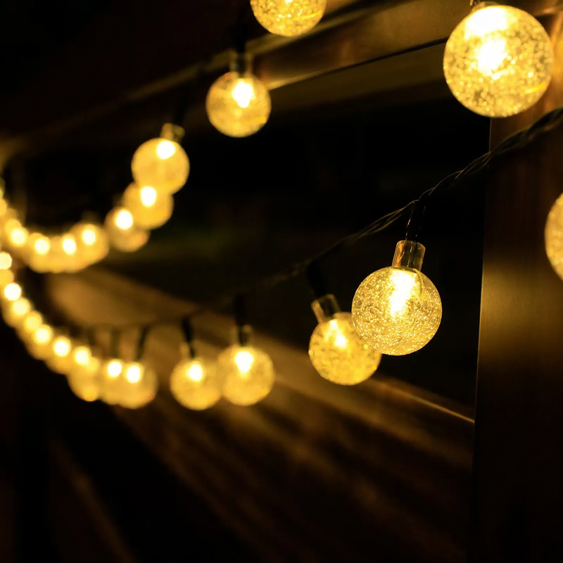 LED-Lichterkette mit Sternen und Monden