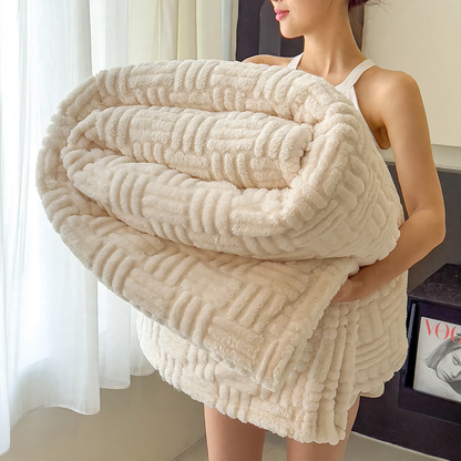 Doppellagige Jacquard-Kuscheldecke mit geometrischem Muster