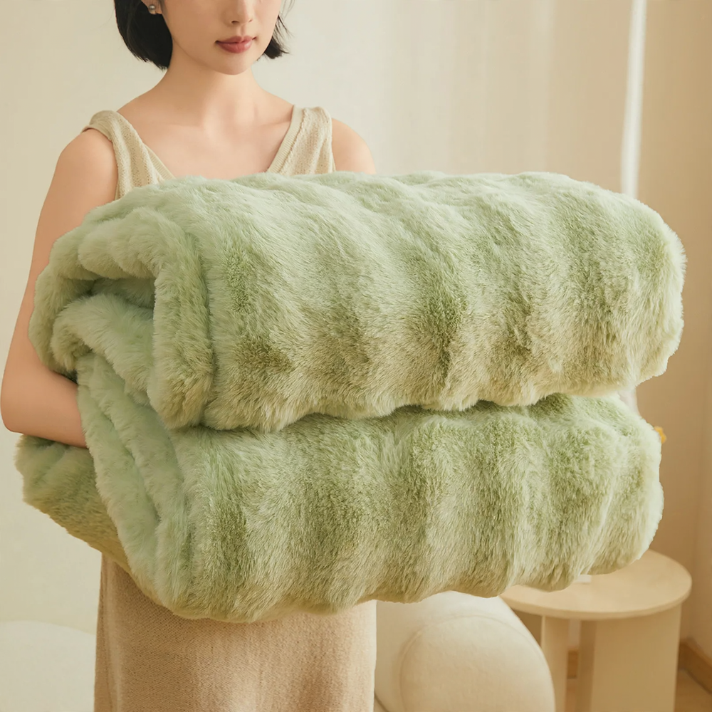 Flauschige Flanell-Wohndecke, winterwarm