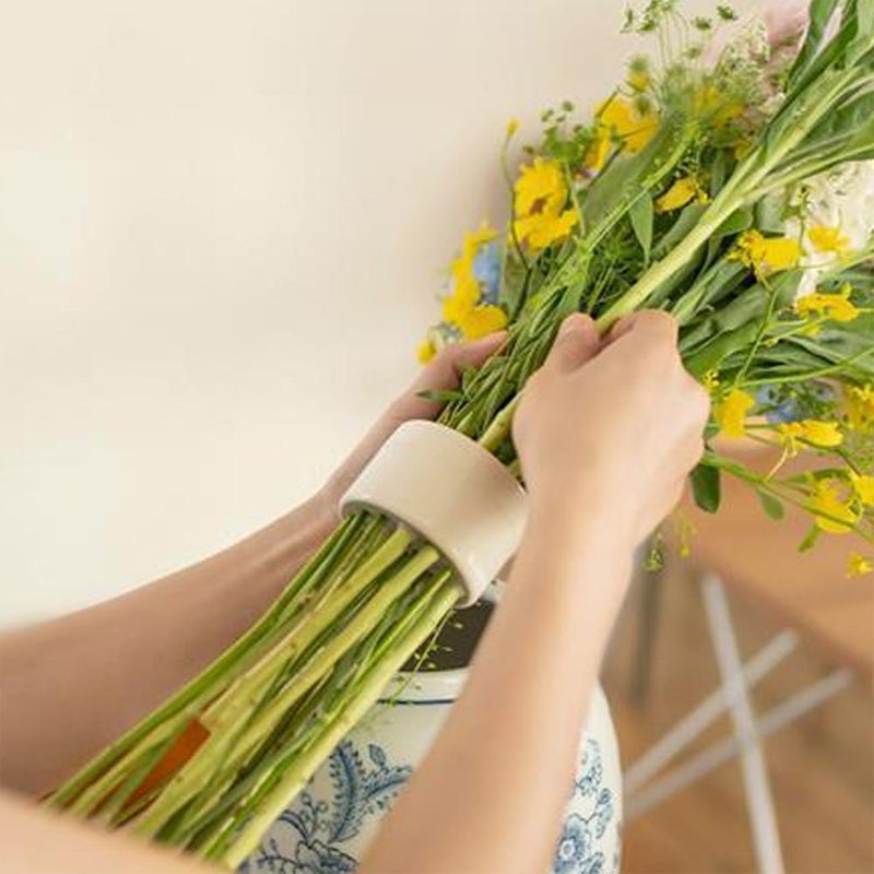 Spiralförmiger Ikebana-Stängel-Halter | Brehn