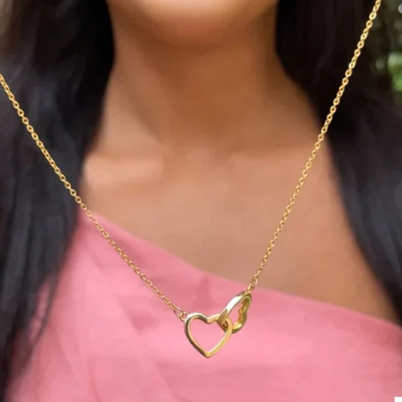 Brehn | Herz Necklace mit drehbarer Rosen Geschenkbox
