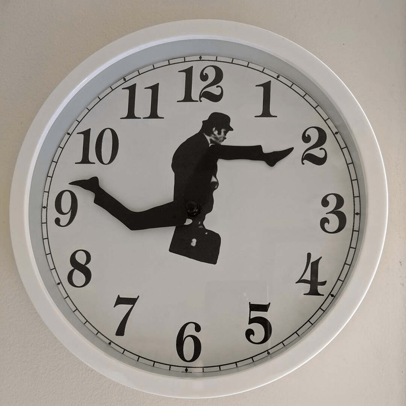 Ministerium der Albernen Spaziergänge Uhr | Brehn