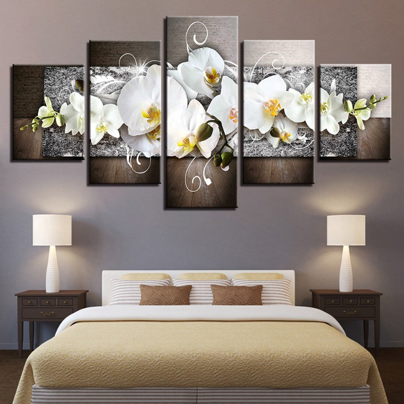 5-teiliges Leinwandbild mit silbernem Hintergrund und weißen Blumen