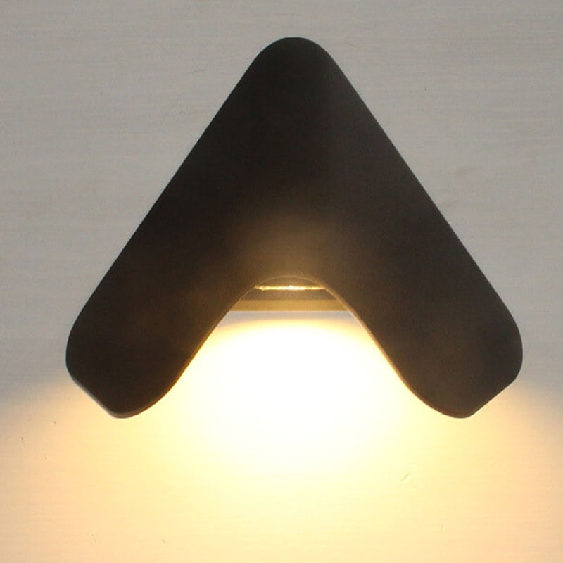 Moderne kreative Triangel Aluminium LED Außen wasserfest Wandlampe | Brehn