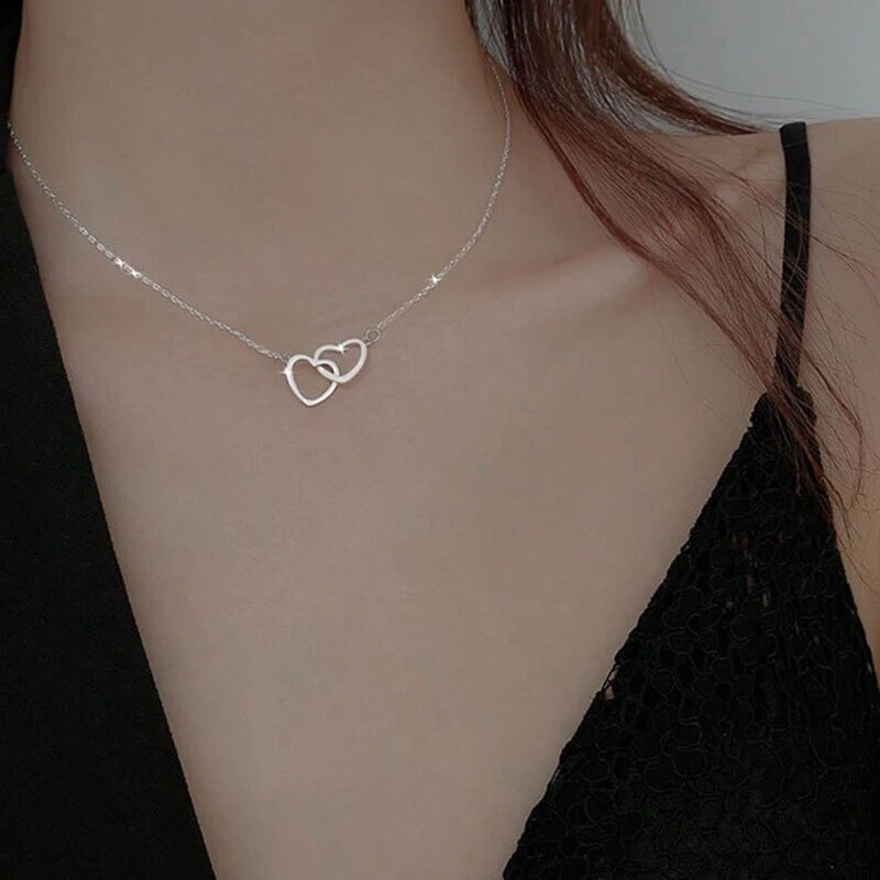 Brehn | Herz Necklace mit drehbarer Rosen Geschenkbox