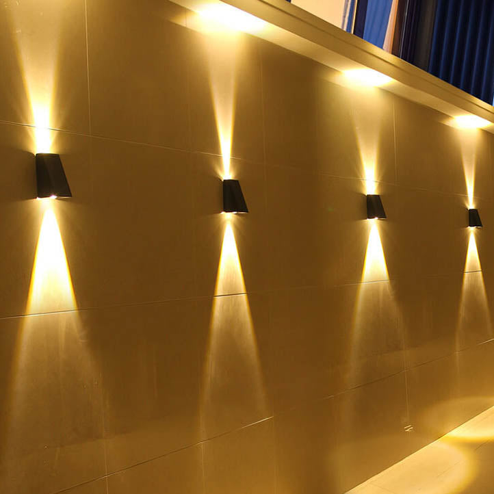Einfache Solar-Trapez-Outdoor-Wasserdichte Auf- und Abwärtslichter LED-Wand-Sconces-Lampe | Brehn