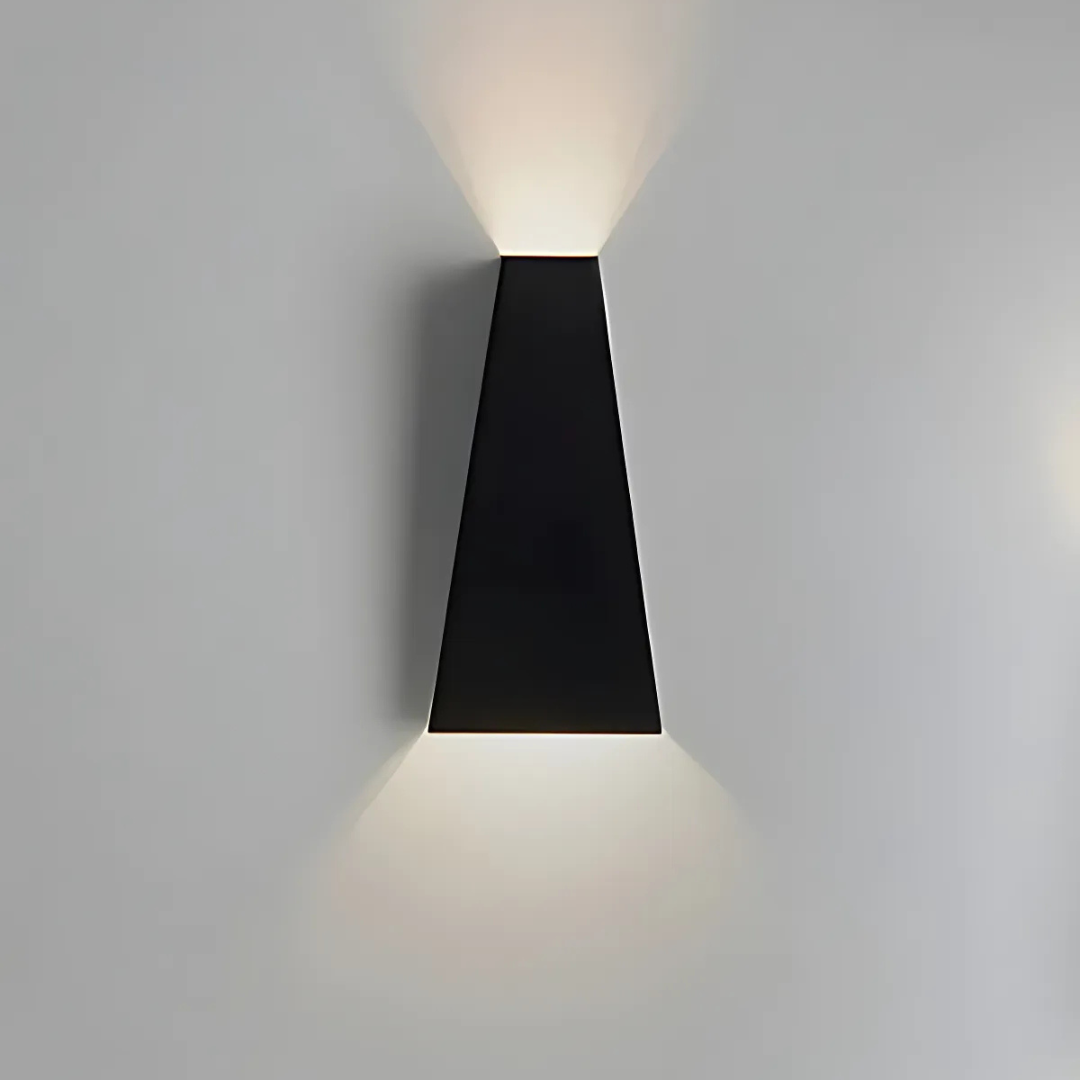 Brehn | Minimalistische LED-Wandlampe