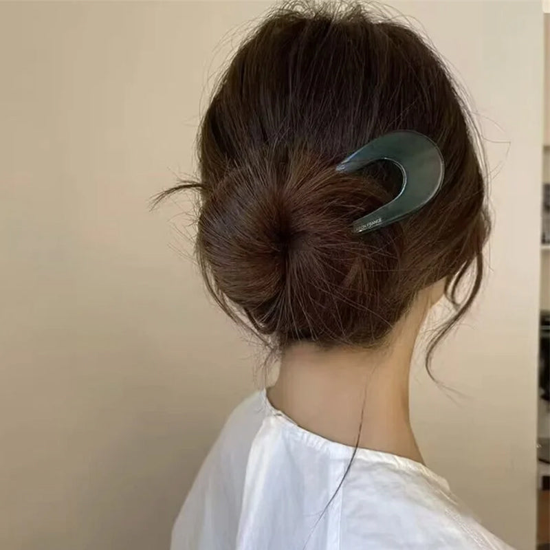 Brehn | PinTwist Sleek Hair Styling