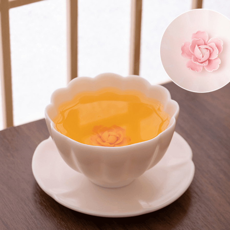 Handgefertigte Keramiktasse mit eingebetteter Keramikrose | Brehn