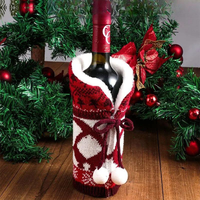 Weihnachtliche Flaschenhülle mit Fellkragen – Festliche Hülle für Weinflaschen, Wichtel-Deko für Weihnachten, Perfekt als Geschenkverpackung | Brehn