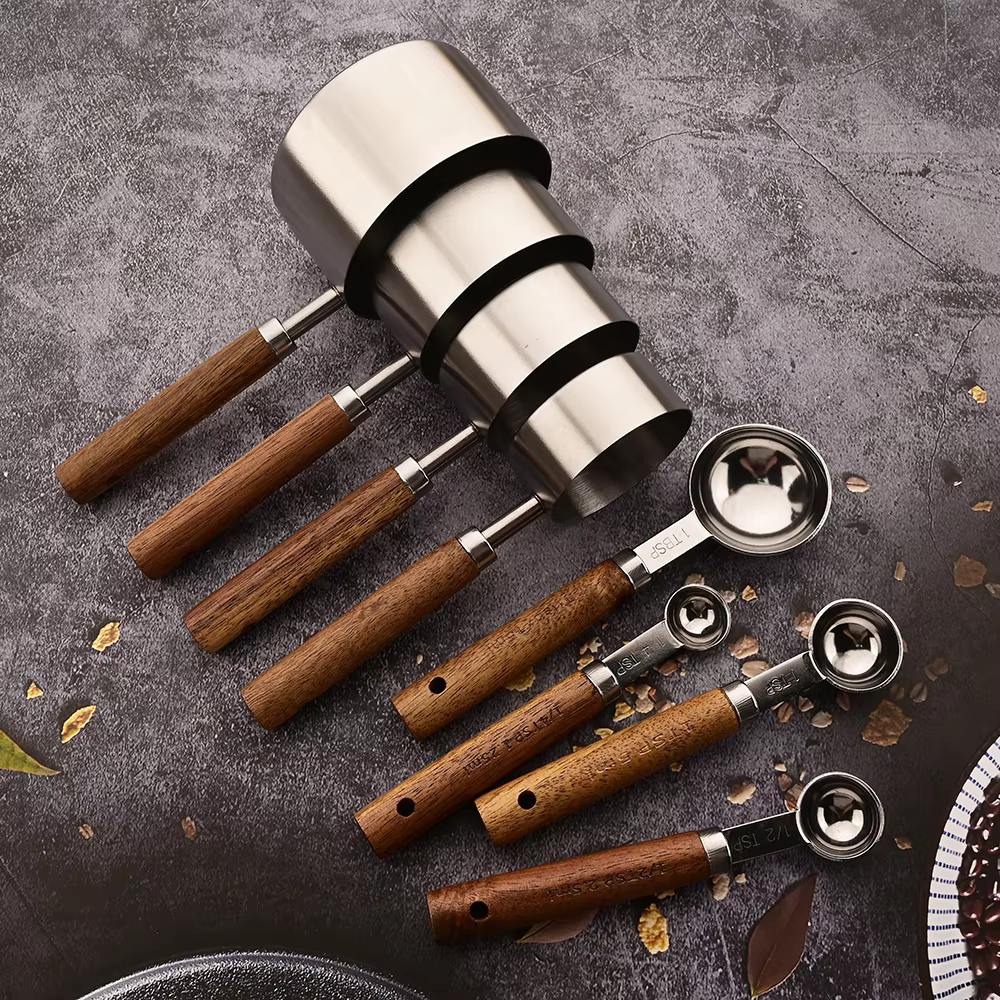 MeasureWood Messlöffel und Messbecher Set Edelstahl Eiche 8-teilig | Brehn