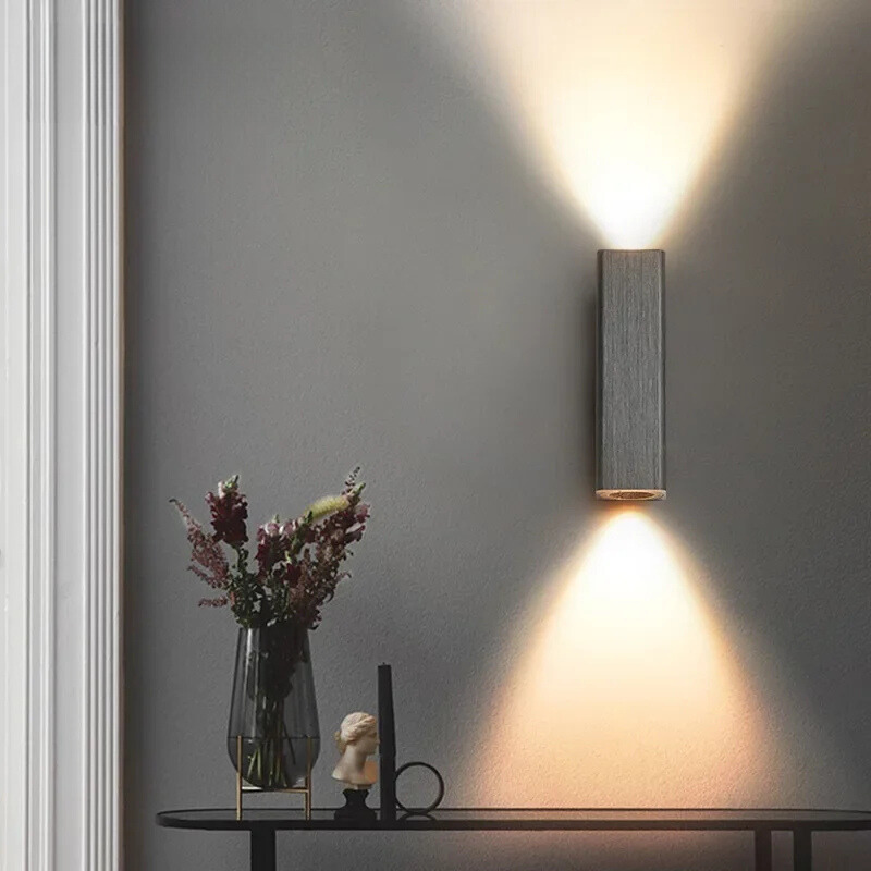 LumiGlow - Stilvolle LED-Wandlampe mit Warm- und Kaltlicht | Brehn