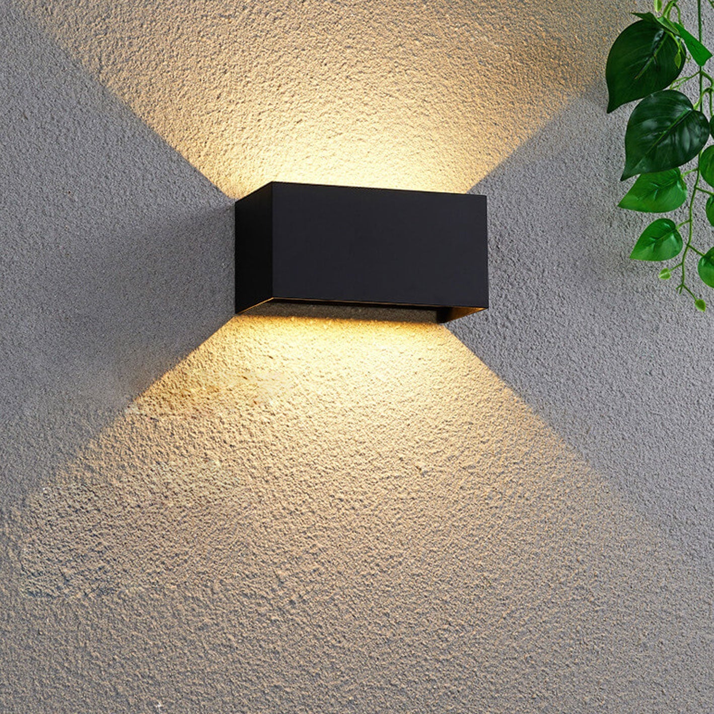 Moderne Outdoor wasserdichte rechteckige LED Up-and-Down beleuchtete Außenwandlampe | Brehn