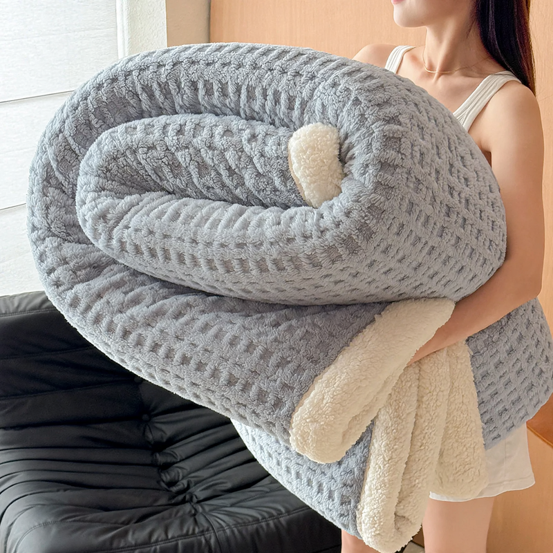 Waffel-Wohndecke mit Lammfleece-Imitat, doppellagig