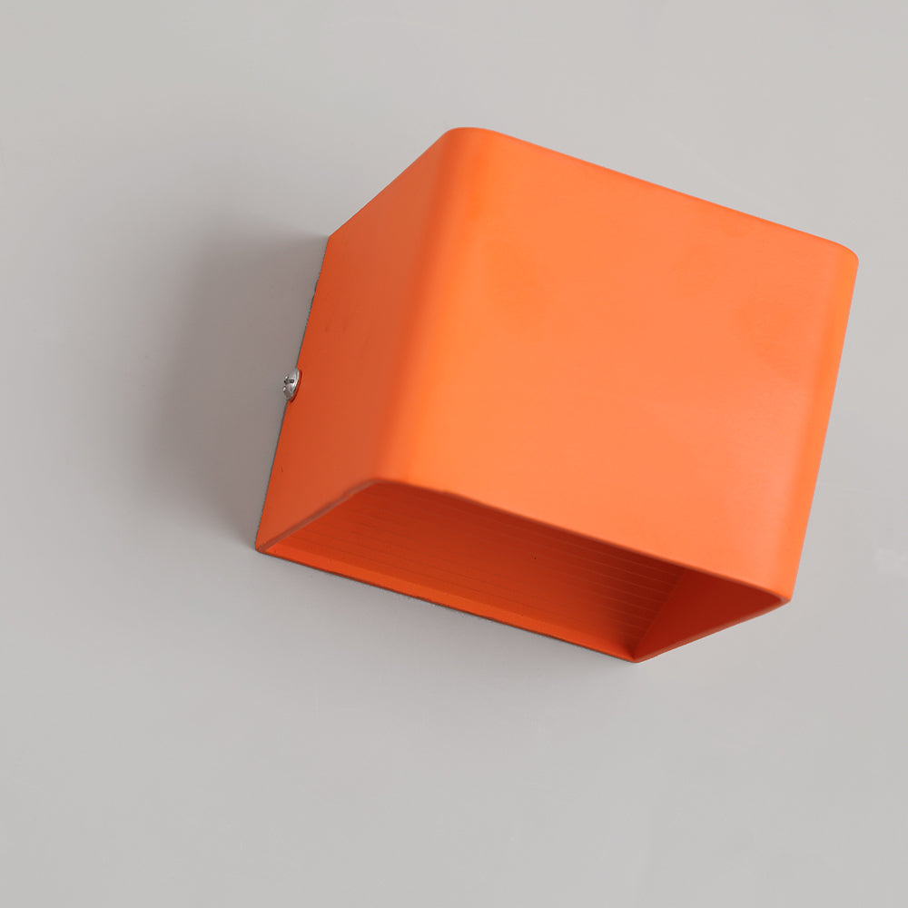 Imogen Moderne quadratische Wandleuchte