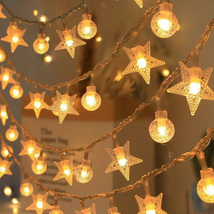 LED-Lichterkette mit Kugeln und Sternen, batteriebetrieben