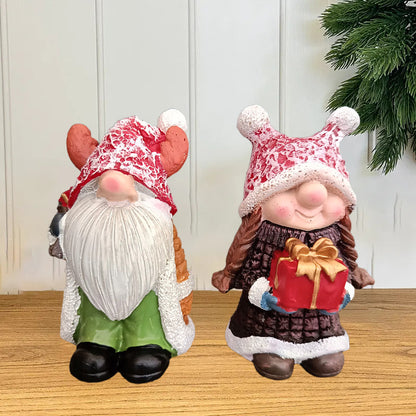 Weihnachts-Zwerg mit Mütze, Harz-Figur